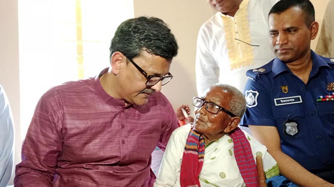 নৌপরিবহন প্রতিমন্ত্রী খালিদ মাহমুদ চৌধুরী সঙ্গে কামবালা